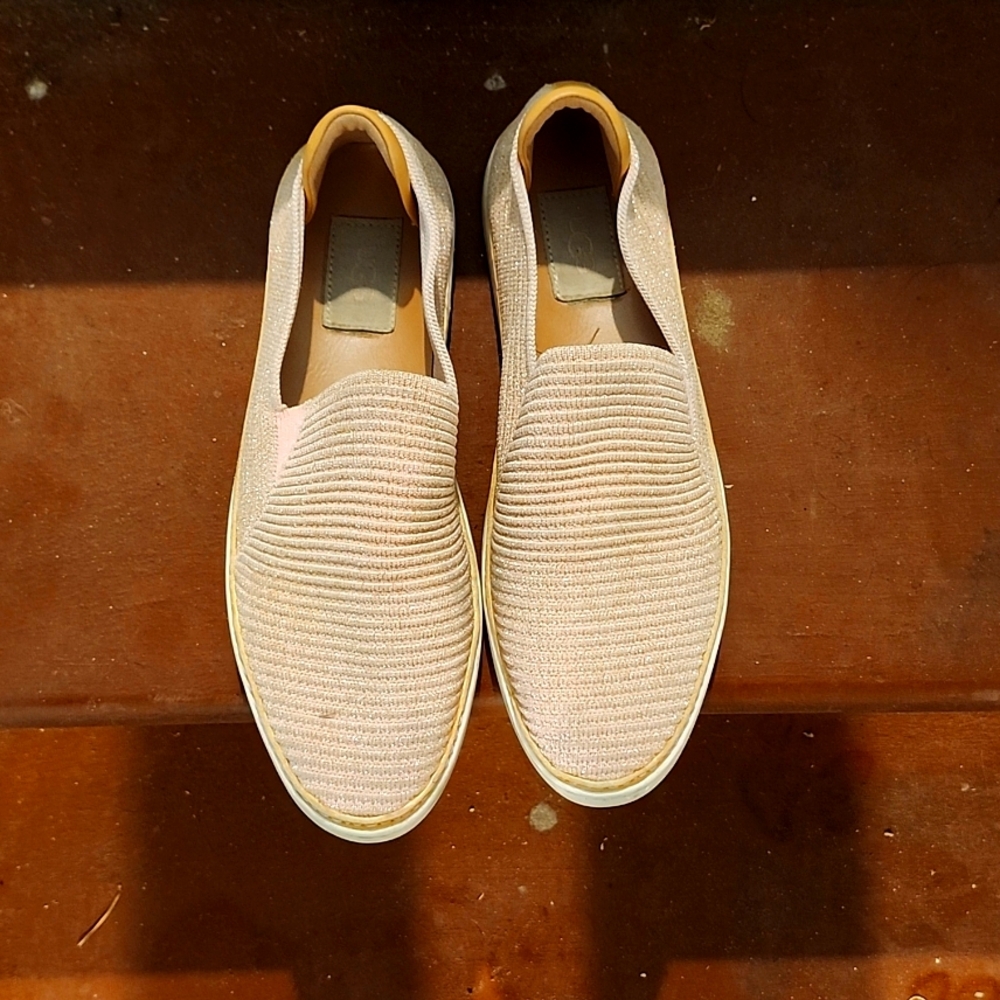 UGG Sammy Metallic Loafers  sz 8